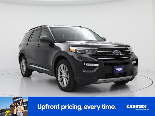 Black 2022 Ford Explorer XLT