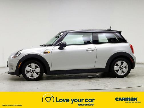 Photo 3 of 25 of 2017 MINI Hardtop Cooper