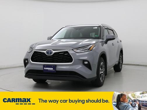 2022 Toyota Highlander Hybrid XLE Bronze