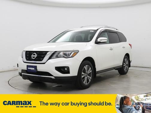 2018 Nissan Pathfinder SV