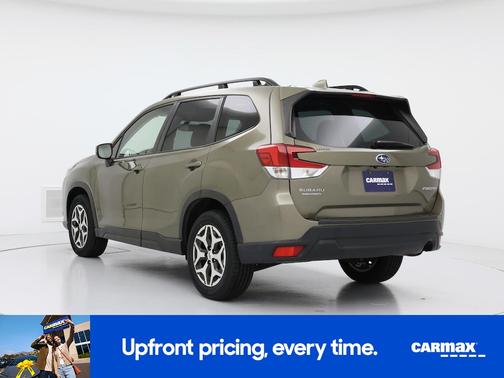 Green 2023 Subaru Forester Premium