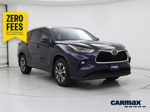 Blue 2021 Toyota Highlander XLE