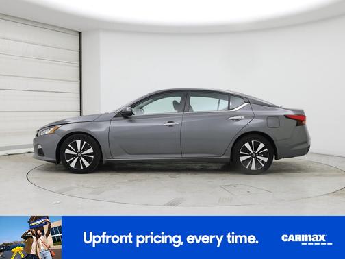 2022 Nissan Altima SV