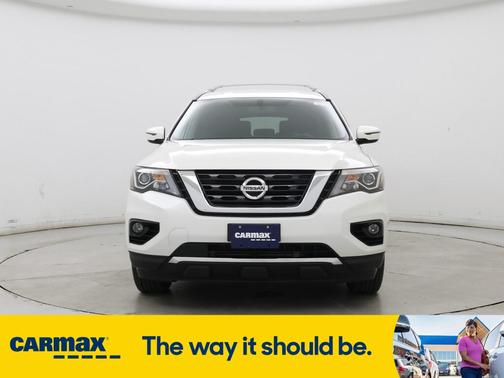 2018 Nissan Pathfinder SV