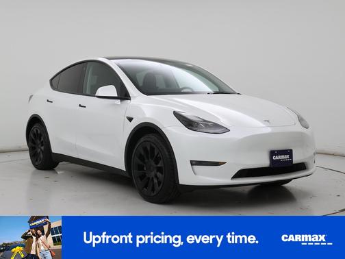 White 2023 Tesla Model Y Long Range