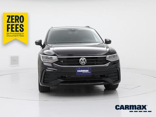 Black 2023 Volkswagen Tiguan SE R-Line Black