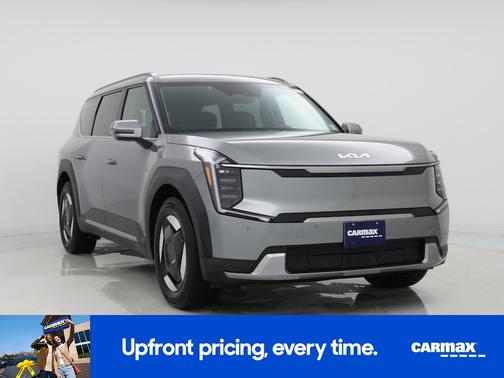 Gray 2024 Kia EV9 Wind