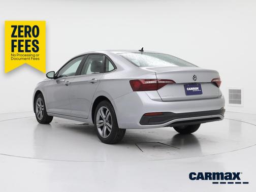 Gray 2024 Volkswagen Jetta SE