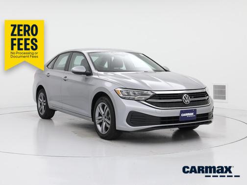 Gray 2024 Volkswagen Jetta SE