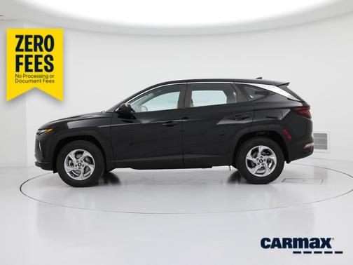 Black 2023 Hyundai TUCSON SE
