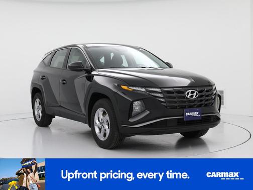 Black 2023 Hyundai TUCSON SE