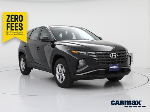 Black 2023 Hyundai TUCSON SE