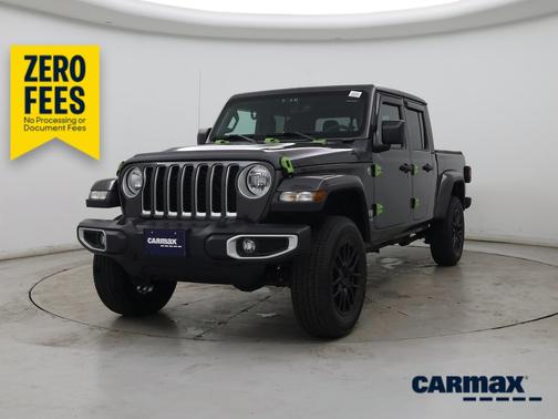 Gray 2021 Jeep Gladiator Overland