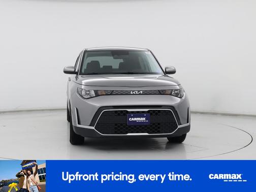 Gray 2023 Kia Soul LX