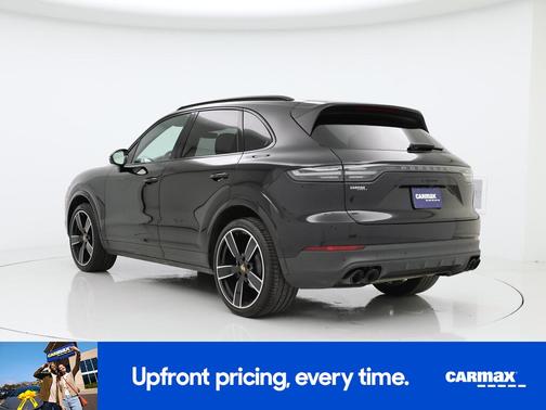 2022 Porsche Cayenne Platinum