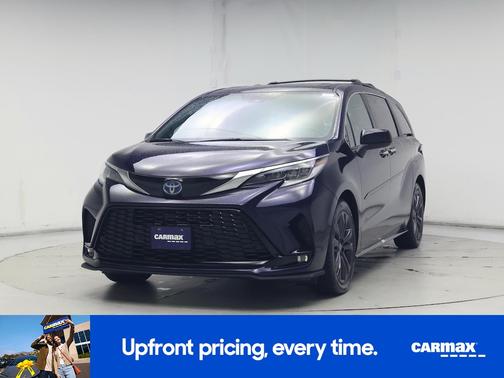 2022 Toyota Sienna XSE