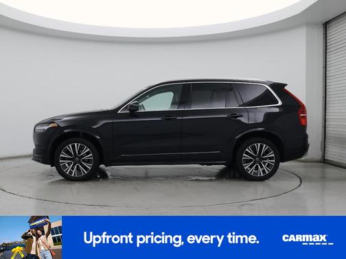 2022 Volvo XC90 T5 Momentum