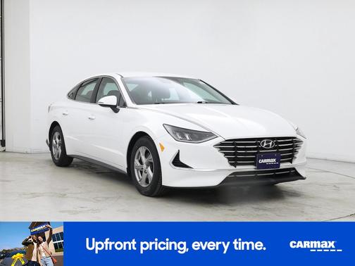 White 2023 Hyundai SONATA SE