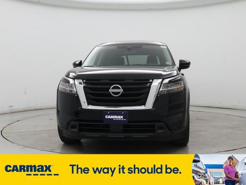 2022 Nissan Pathfinder S