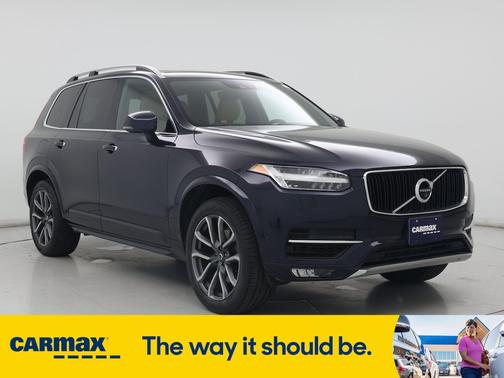 2017 Volvo XC90 T6 Momentum