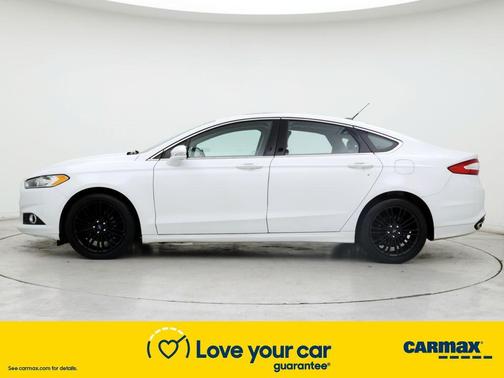 Photo 3 of 26 of 2016 Ford Fusion SE
