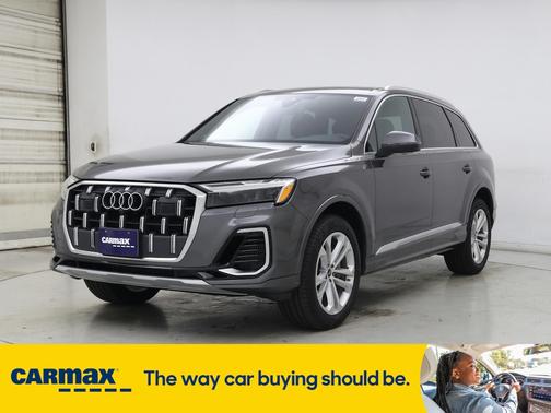 2025 Audi Q7 Premium Plus