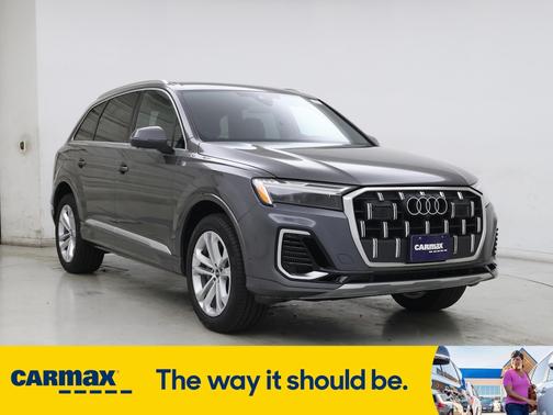 2025 Audi Q7 Premium Plus