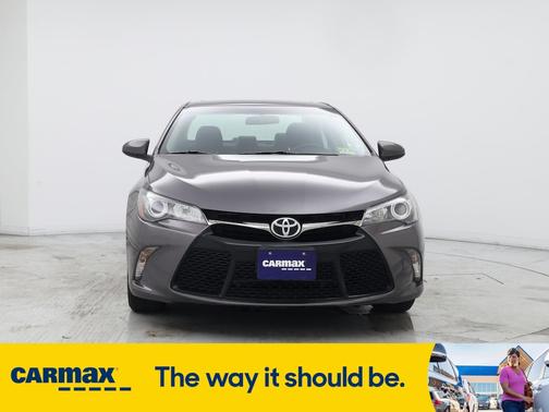 2016 Toyota Camry SE