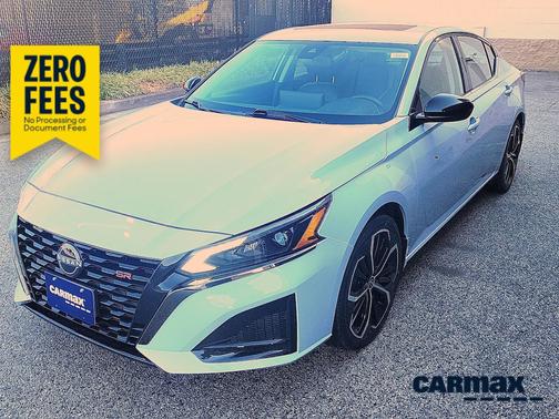 Gray 2023 Nissan Altima SR