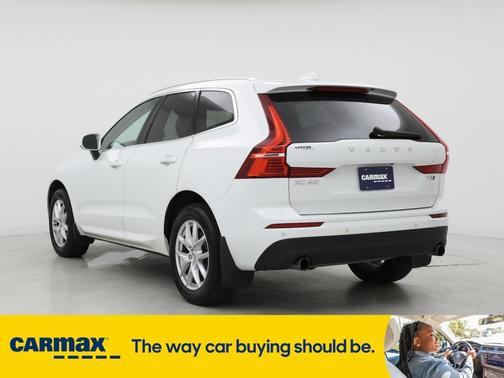 2020 Volvo XC60 T5 Momentum