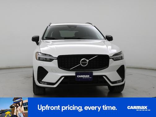 2023 Volvo XC60 B5 Plus Dark Theme