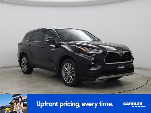 Black 2020 Toyota Highlander Hybrid Platinum