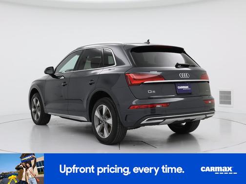 Gray 2023 Audi Q5 Premium