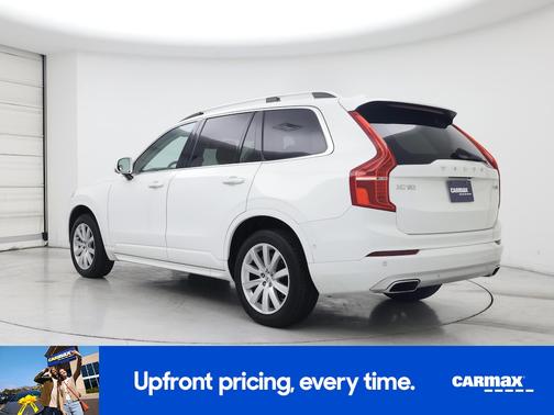 2018 Volvo XC90 T6 Momentum