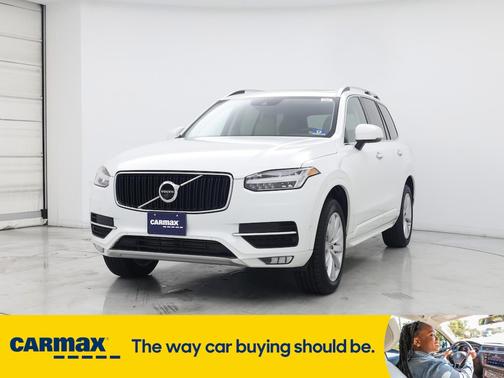 2018 Volvo XC90 T6 Momentum