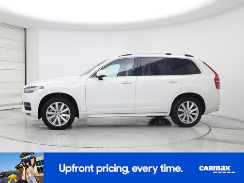 2018 Volvo XC90 T6 Momentum