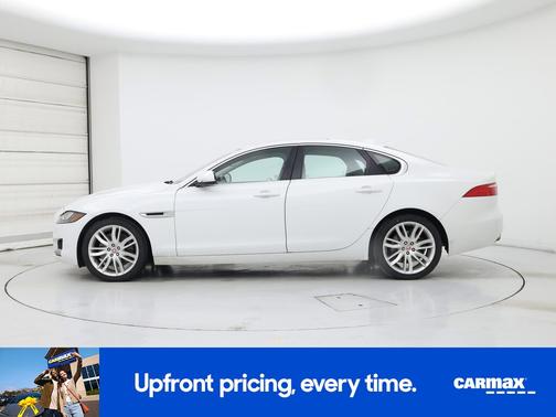 2016 Jaguar XF Prestige