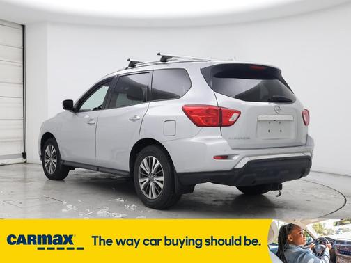 2019 Nissan Pathfinder SL