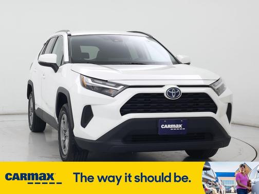 2022 Toyota RAV4 Hybrid XLE