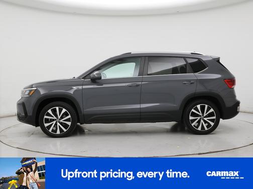 Gray 2023 Volkswagen Taos SE