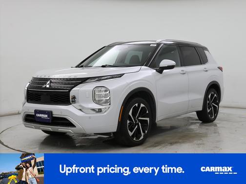Silver 2023 Mitsubishi Outlander SEL