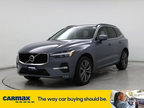 2022 Volvo XC60 B5 Momentum