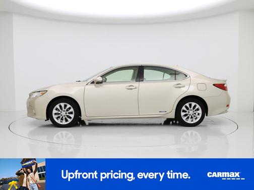 2015 Lexus ES 300h 