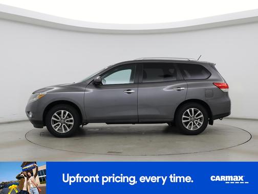 2016 Nissan Pathfinder SV