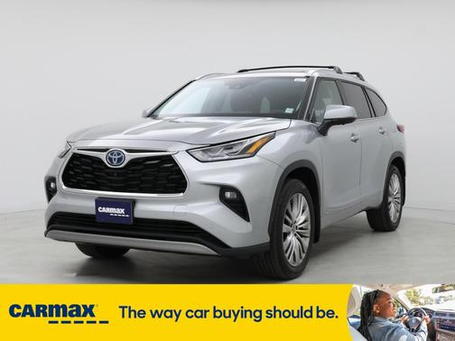 2023 Toyota Highlander Hybrid Platinum