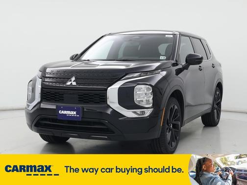 2023 Mitsubishi Outlander SE Black Edition