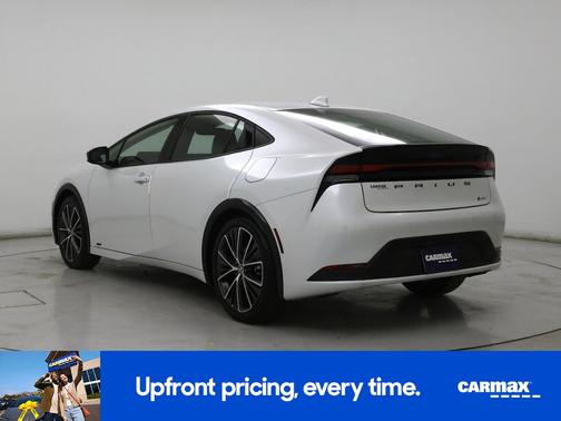 2025 Toyota Prius XLE