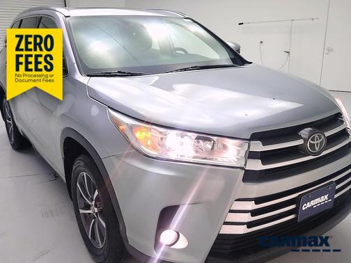 Silver 2018 Toyota Highlander XLE