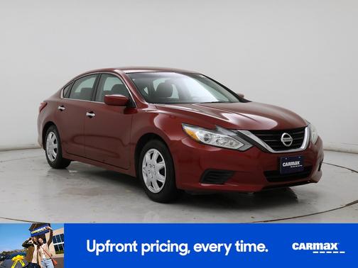 Red 2016 Nissan Altima S