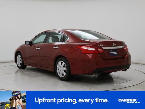 Red 2016 Nissan Altima S